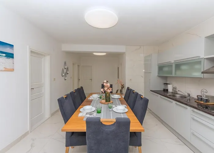 Sole Mio -sea View Apartment Makarska