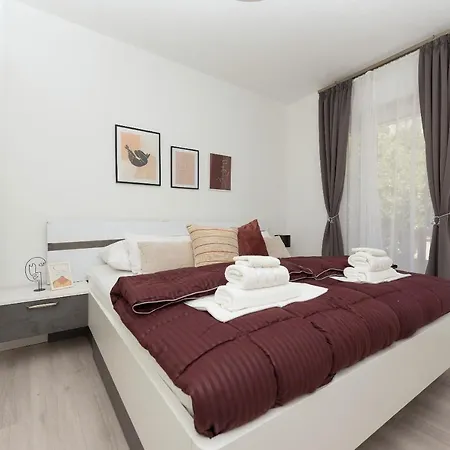 Sole Mio -sea View ماكارسكا